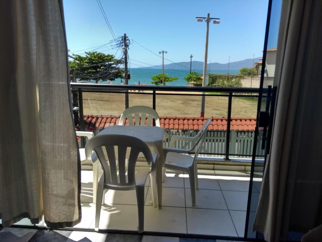Excelente apto 2 quartos de frente para o mar em Garatucaia Angra dos Reis Exterior foto